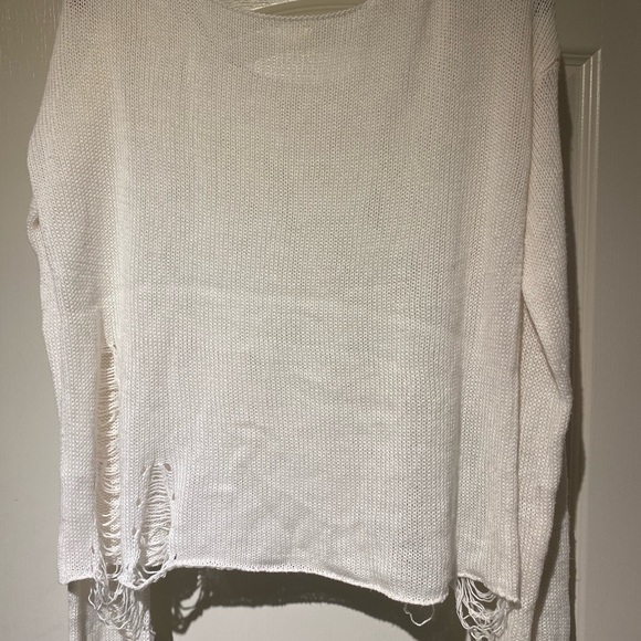 🪴Garage - Distressed White Crop Sweater - Picture 4 of 9
